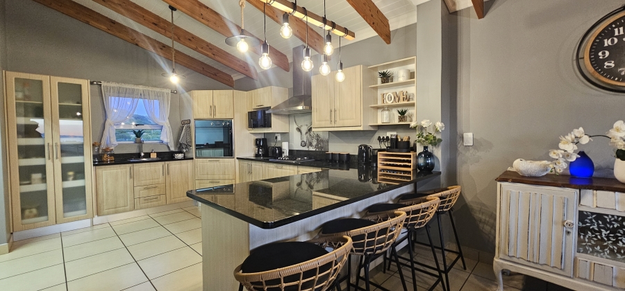 3 Bedroom Property for Sale in Sunset Estate Western Cape